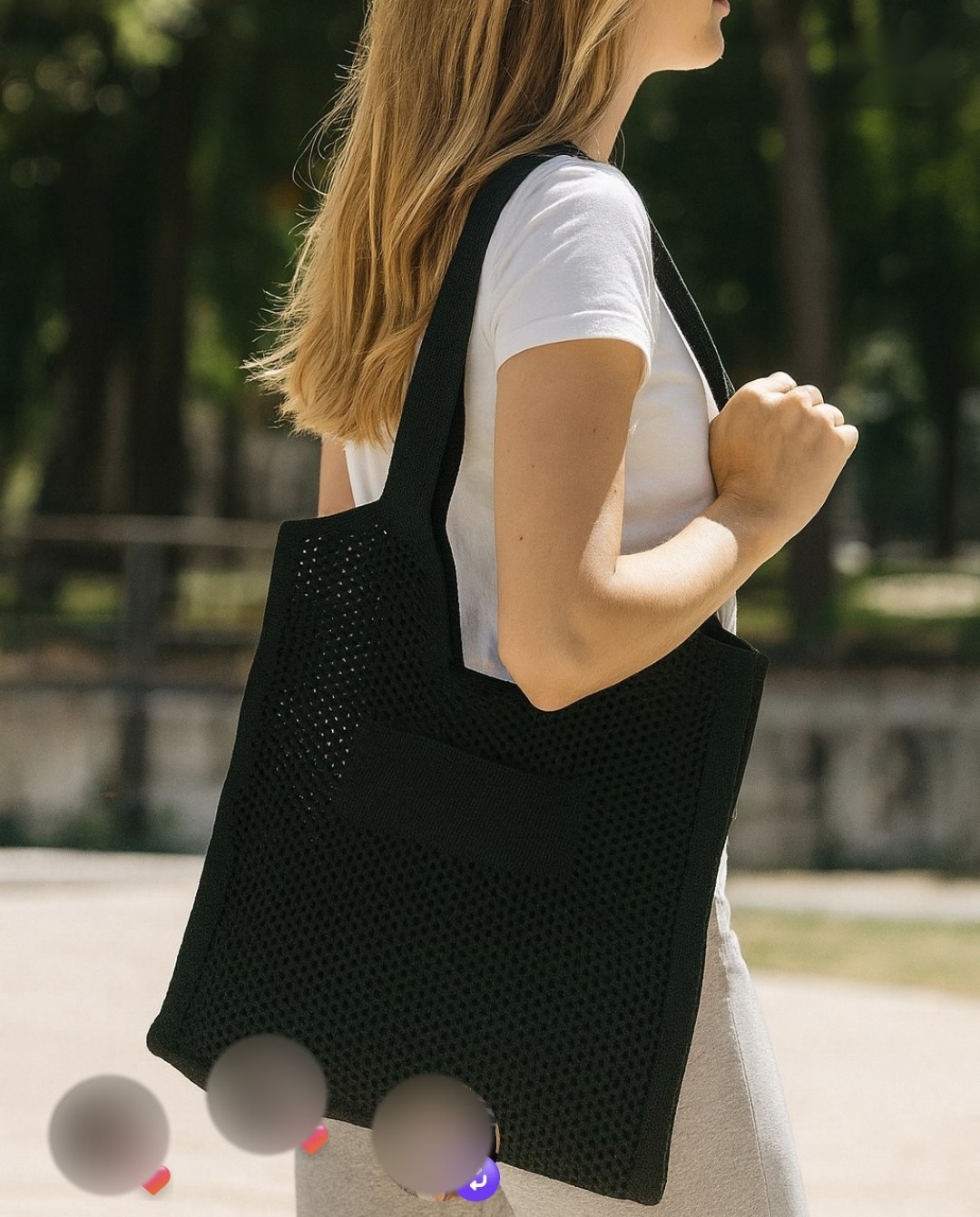 Post da ATO: bolsa em tricot preta em uso